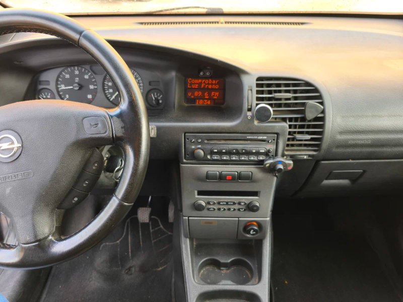 Opel Zafira 2005 - foto 1