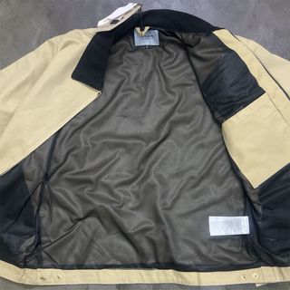 Chaqueta Carhartt Beige Negra