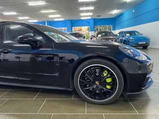 Porsche Panamera 4 E-Hybrid Executive