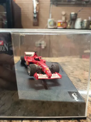 Coche Scalextric Ferrari F2002 V10 No. 1