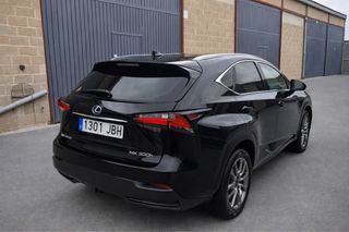 Lexus NX300