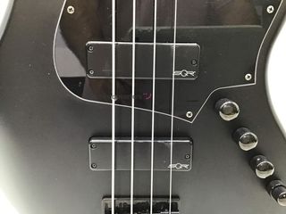 bajo electrico squier fsr contemporary active jazz bass hh flat black