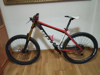 Bicicleta carbono cambios XT 200€ entrega en mano