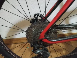 Bicicleta carbono cambios XT 200€ entrega en mano