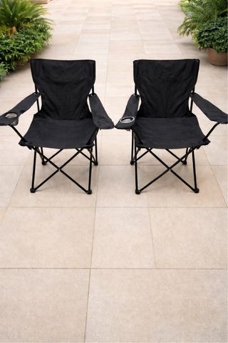 2 Sillas Plegables NUEVAS Playa/Pesca Negras