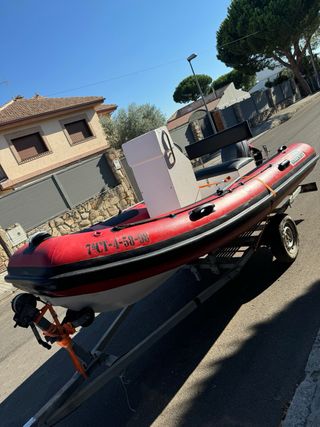 Lancha Valiant V400 Mercury 25 4t / Yamaha 13.5 4t