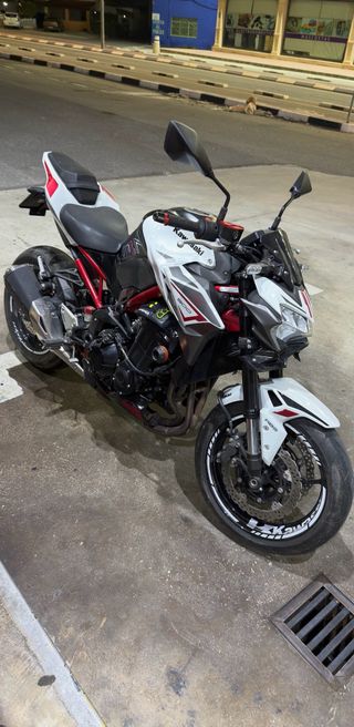 Kawasaki Z900 2024 5 mil km