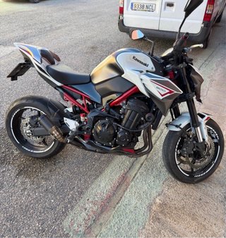 Kawasaki Z900 2024 A2 5 mil km