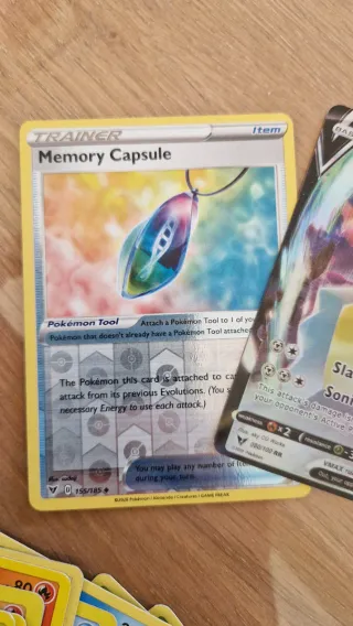 Lote Pokémon 22 cartas – Chandelure VMAX + V