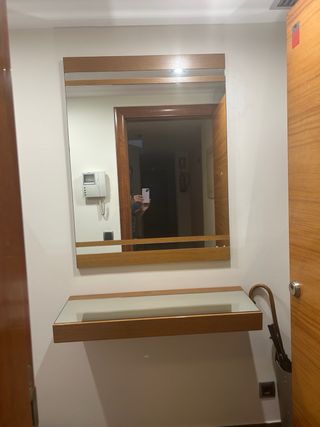 Mueble de entrada madera y cristal