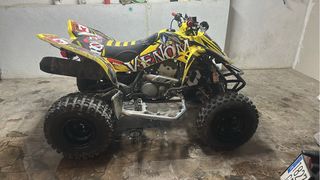 Suzuki LTZ 400 Quad Amarillo