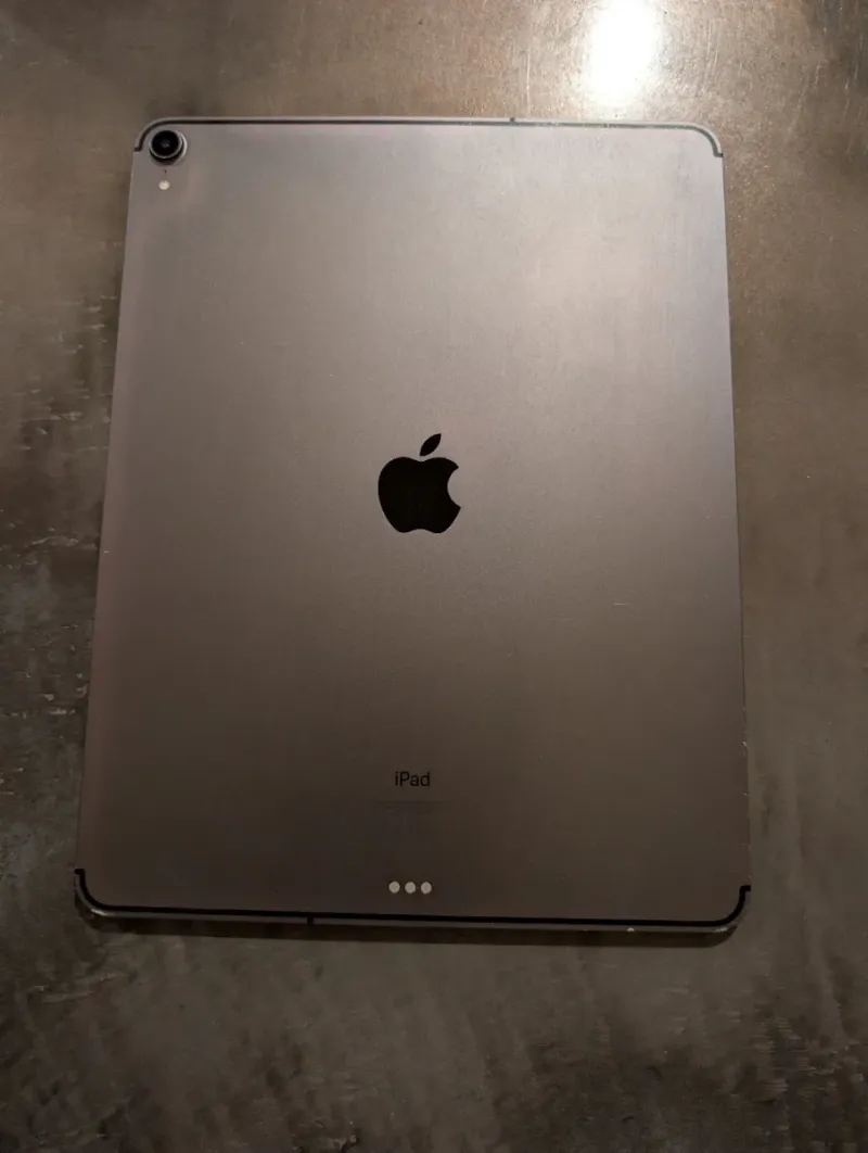 iPad Pro 12.9 256GB + 4G (3ª Gen)