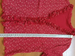 Chaqueta mujer roja con volantes