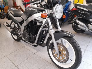Suzuki GS500 E Negra/Plata