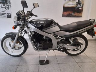 Suzuki GS500 E Negra/Plata