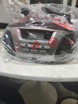 Aiwa Boombox CD/MP3/USB Bluetooth Radio Hay 2