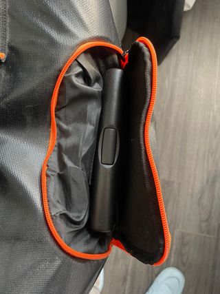 Maleta Helly Hansen Negra y Naranja