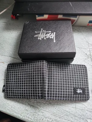 Cartera Stussy Nueva
