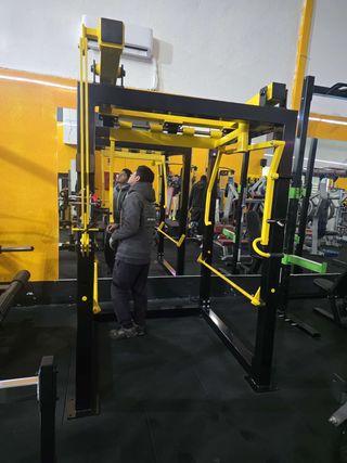 Banco de pesas para gimnasio