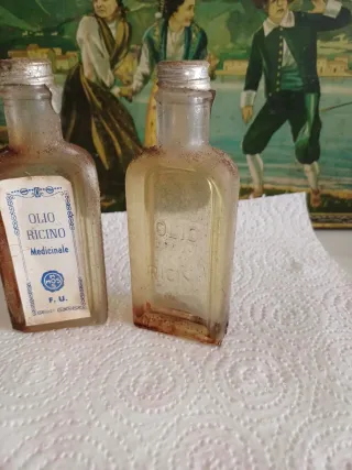 Lotto 2 bottigliette medicinali vintage