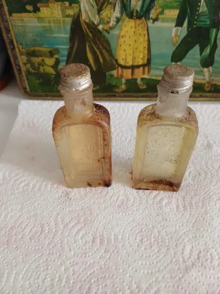 Lotto 2 bottigliette medicinali vintage