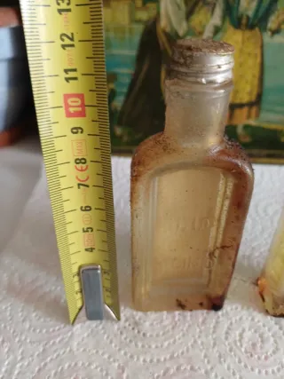 Lotto 2 bottigliette medicinali vintage