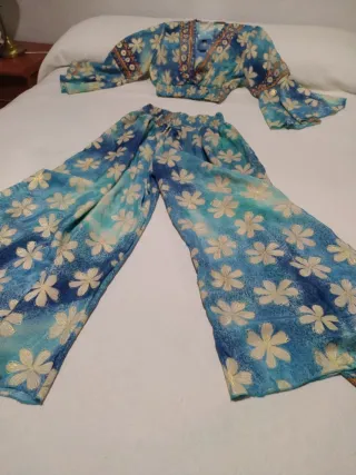 Conjunto falda y top floral