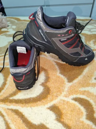 Zapatillas Montaña Quechua Talla 42