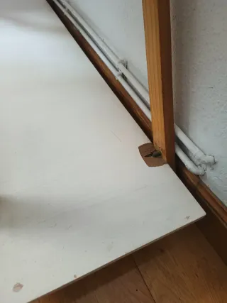 Estantería de madera diseño moderno