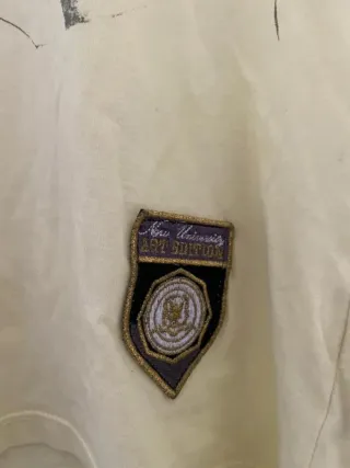 Camiseta color amarillo estampada de Zara