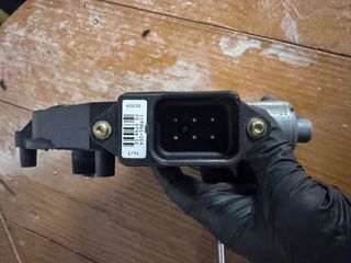 Motor elevalunas Mitsubishi Carisma