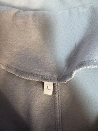 Abrigo Ligero Gris Perla Talla XL