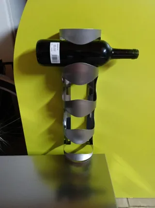 4 Botellero expositor vino aluminio Precio unidad