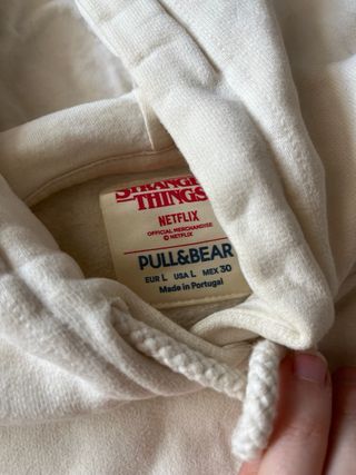 Sudadera Stranger Things Blanca