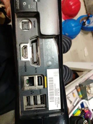 Consola Xbox 360 Slim Negra + Cargador