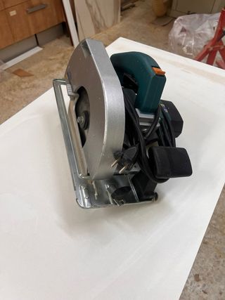 Sierra circular Virutex SR90J