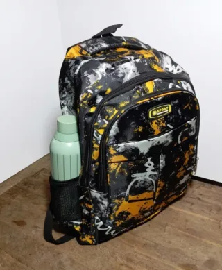 Mochila Deportiva Urbana Negra y Amarilla