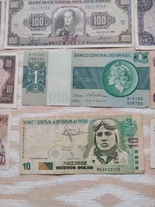 Lote 18 Billetes de América
