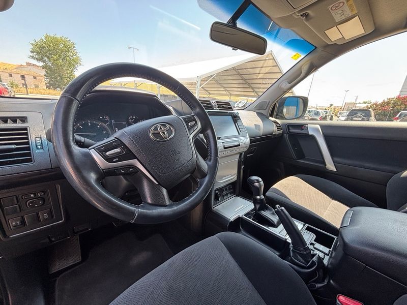 Toyota Land Cruiser 2019, foto 17