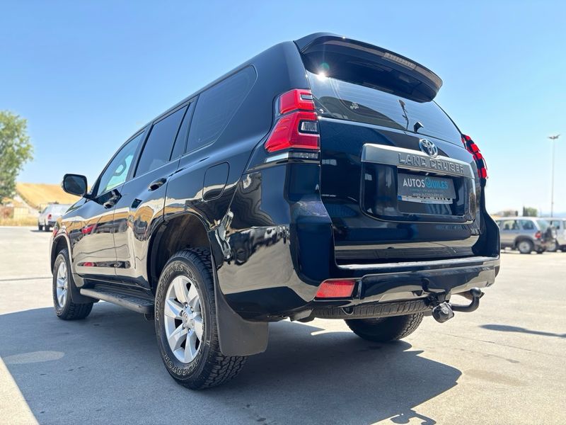Toyota Land Cruiser 2019, foto 11