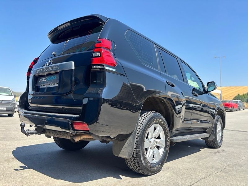 Toyota Land Cruiser 2019, foto 12