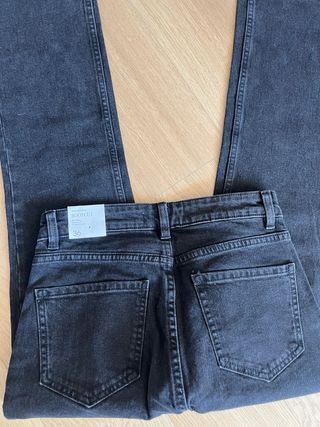 Pantalón bootcut Mango negro Talla S