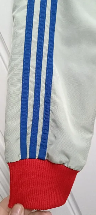 Chaqueta Adidas Gris y Roja