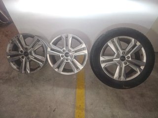 3 Llantas Audi Q2 - 17 Pulgadas [Sin neumatico]