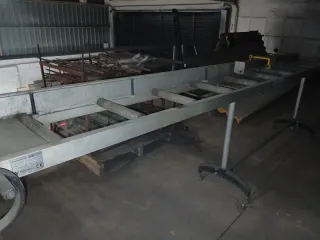 Sierra de cinta para metal Femi y carril Mg