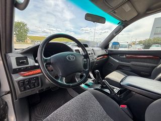 Toyota Land Cruiser 2005