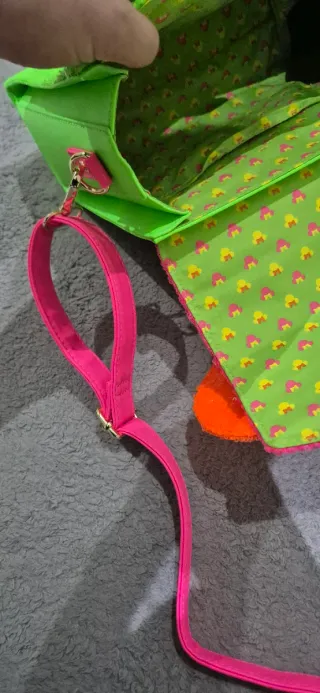 Bolso infantil con orejas y lazo