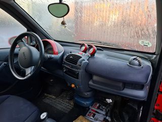 SMART 2002 . MICRO CAR. DESPIECE COMPLETO