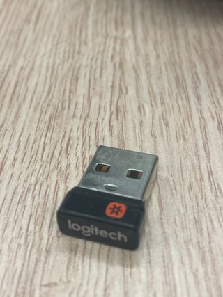 Ratón Logitech M185 Gris