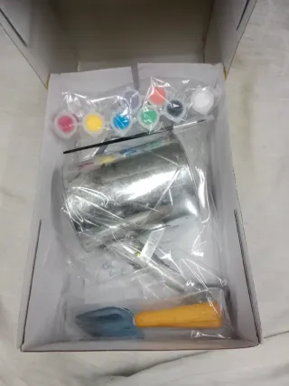 Máquina de palomitas Popcornmaker. Altavoces.Reloj